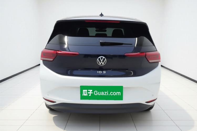 Used Volkswagen ID.3 2024 Outstanding Edition Exterior 4