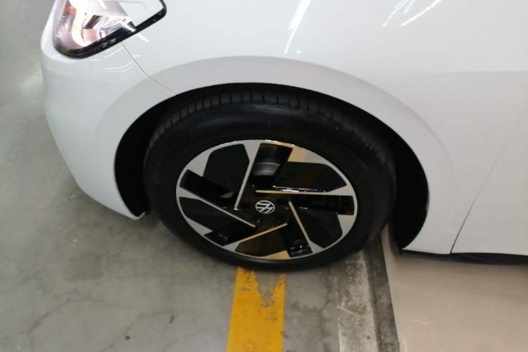 Used Volkswagen ID.3 2024 Pure & Smart Edition Exterior 4