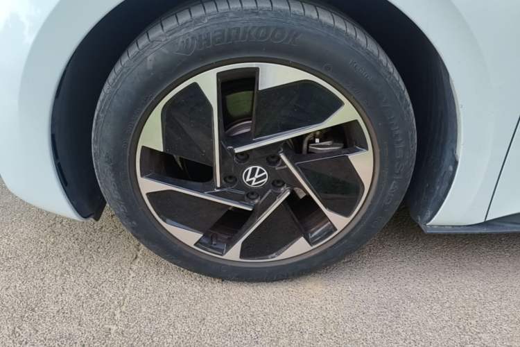 Used Volkswagen ID.3 2024 Intelligent Edition Exterior 4