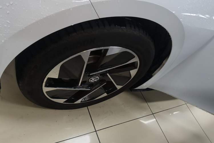 Used Volkswagen ID.3 2024 Pure & Smart Edition Exterior 4