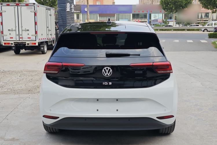 Used Volkswagen ID.3 2024 Pure & Smart Edition Exterior 5