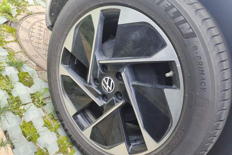 Used Volkswagen ID.3 2024 Pure & Smart Edition Exterior 5