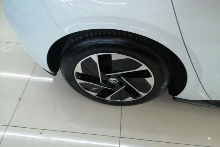 Used Volkswagen ID.3 2024 Pure & Smart Edition Exterior 5