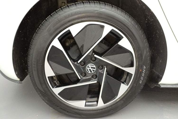 Used Volkswagen ID.3 2024 Outstanding Edition Exterior 5