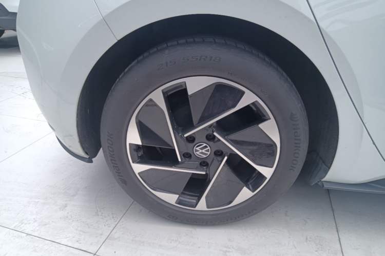 Used Volkswagen ID.3 2024 Outstanding Edition Exterior 5
