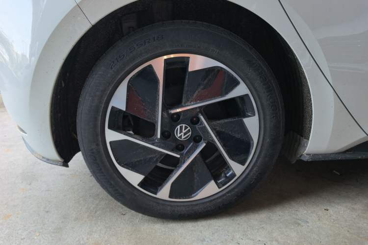 Used Volkswagen ID.3 2024 Pure & Smart Edition Exterior 5