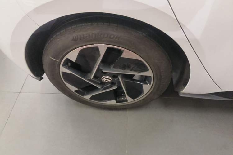 Used Volkswagen ID.3 2024 Outstanding Edition Exterior 5
