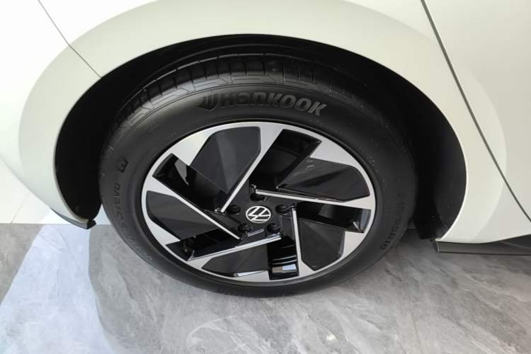 Used Volkswagen ID.3 2024 Pure & Smart Edition Exterior 5