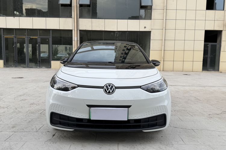 Used Volkswagen ID.3 2024 Outstanding Edition Exterior 6
