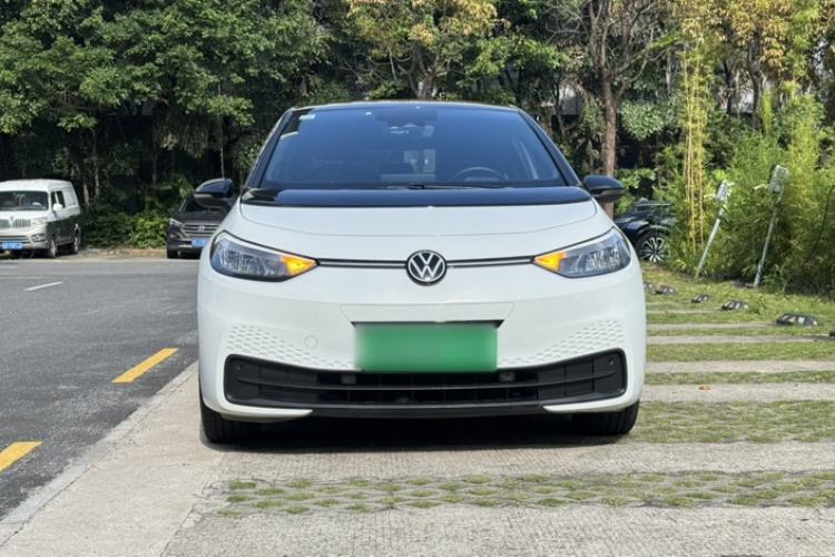 Used Volkswagen ID.3 2024 Pure & Smart Edition Exterior 6