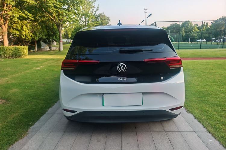 Used Volkswagen ID.3 2024 Outstanding Edition Exterior 6