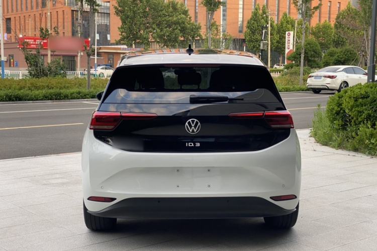 Used Volkswagen ID.3 2024 Intelligent Edition Exterior 6