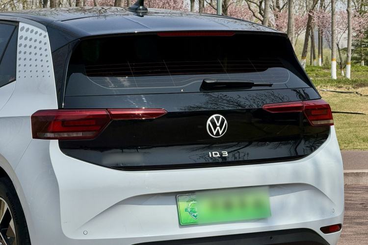 Used Volkswagen ID.3 2024 Pure & Smart Edition Exterior 7
