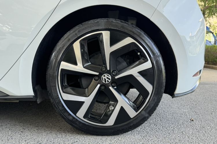 Used Volkswagen ID.3 2024 Pure & Smart Edition Exterior 8