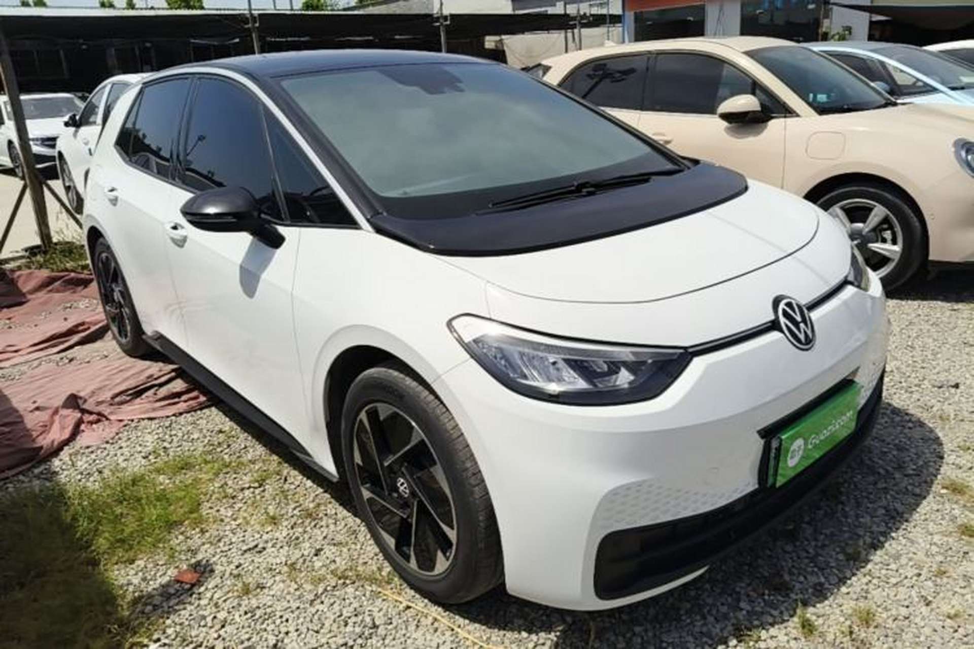 Used Volkswagen ID.3 2024 Pure & Smart Edition Front Right 45 Deg