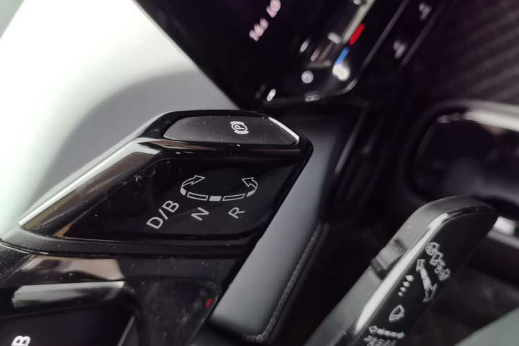 Used Volkswagen ID.3 2024 Outstanding Edition Gear Lever