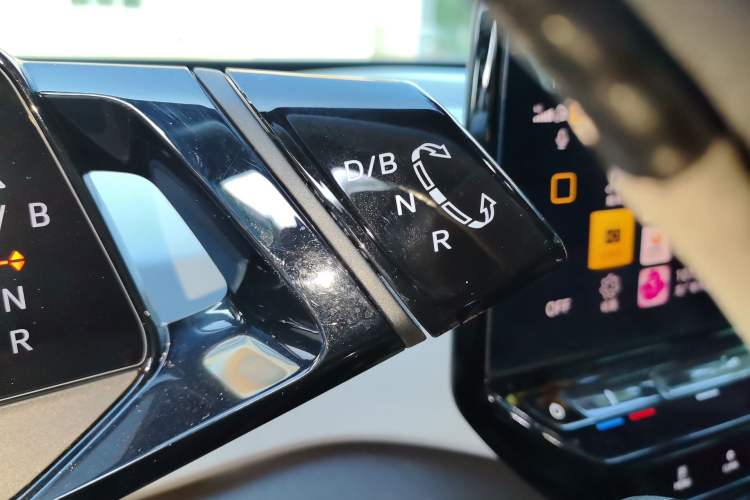 Used Volkswagen ID.3 2024 Pure & Smart Edition Gear Lever