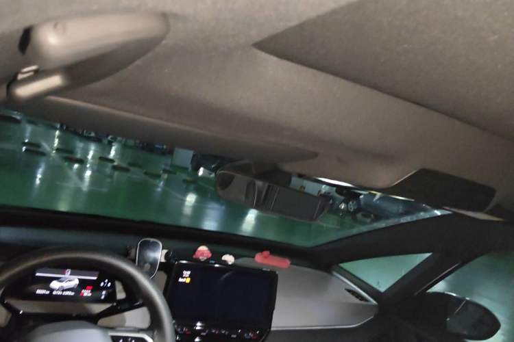 Used Volkswagen ID.3 2024 Outstanding Edition Headliner