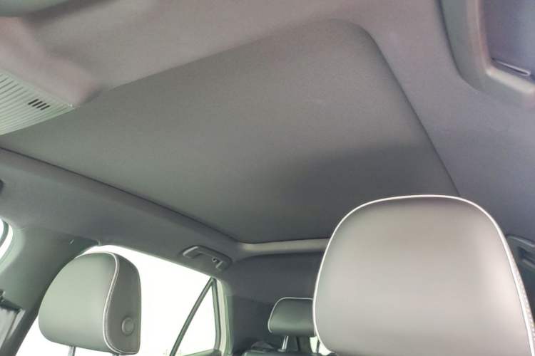 Used Volkswagen ID.3 2024 Outstanding Edition Headliner