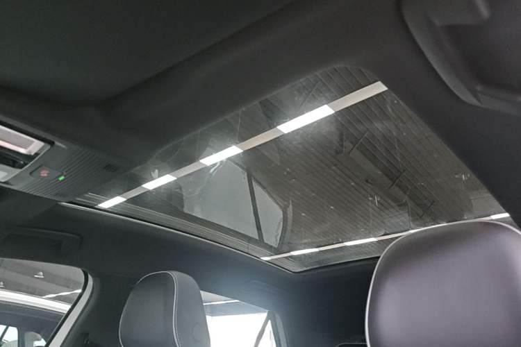 Used Volkswagen ID.3 2024 Outstanding Edition Headliner