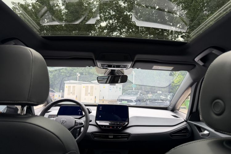 Used Volkswagen ID.3 2024 Outstanding Edition Headliner