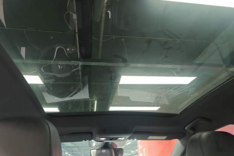 Used Volkswagen ID.3 2024 Outstanding Edition Headliner