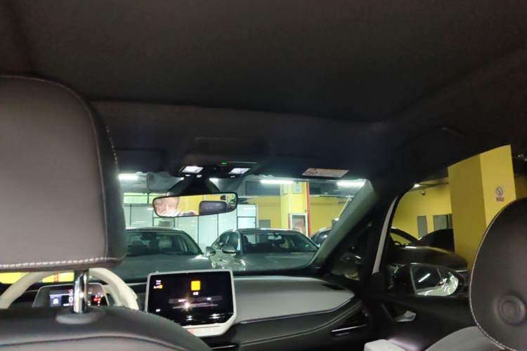 Used Volkswagen ID.3 2024 Outstanding Edition Headliner