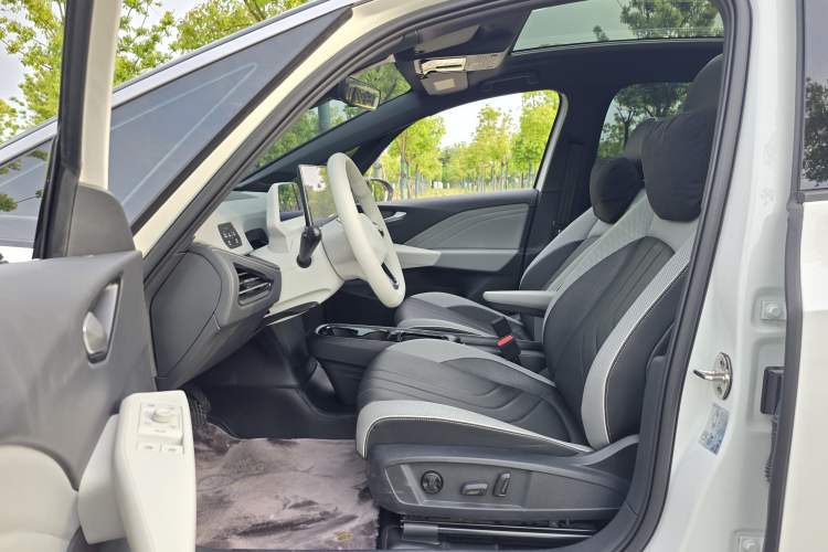 Used Volkswagen ID.3 2024 Intelligent Edition Interior 1