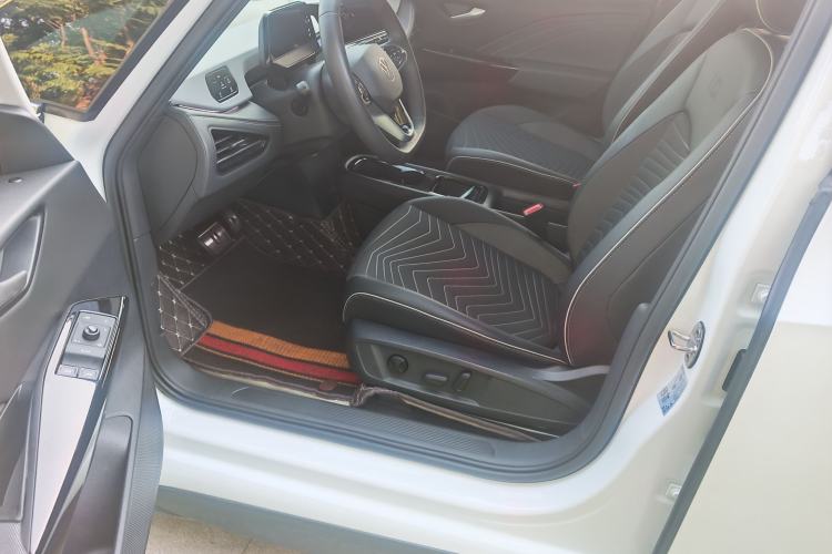 Used Volkswagen ID.3 2024 Outstanding Edition Interior 1