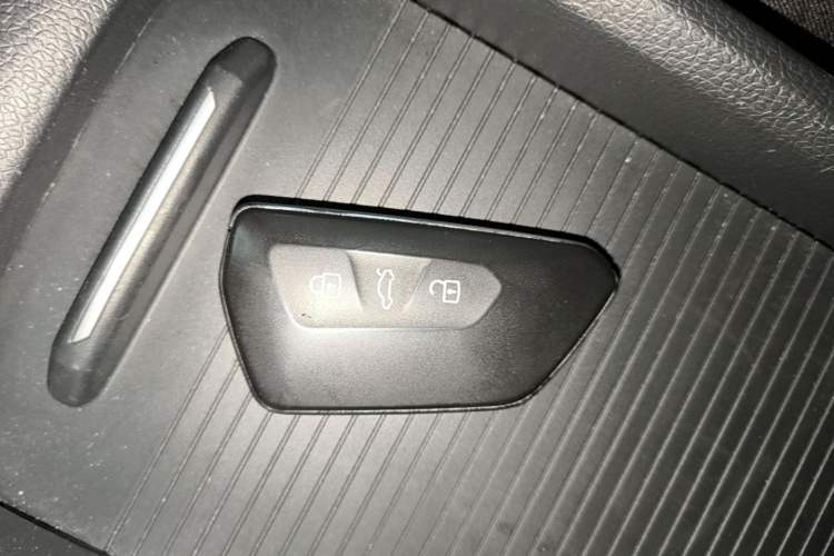 Used Volkswagen ID.3 2024 Outstanding Edition Interior 1