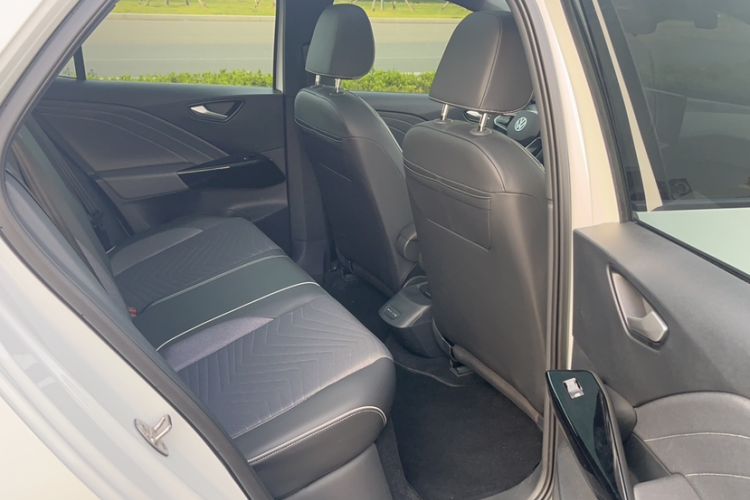 Used Volkswagen ID.3 2024 Outstanding Edition Interior 10