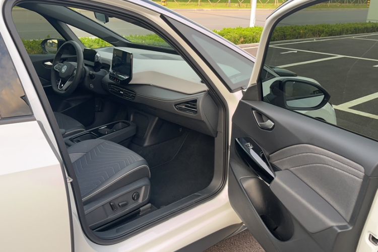 Used Volkswagen ID.3 2024 Outstanding Edition Interior 11