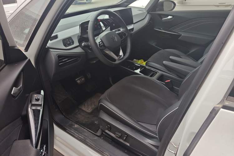 Used Volkswagen ID.3 2024 Outstanding Edition Interior 2