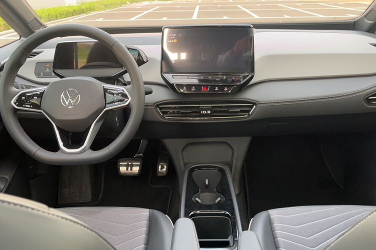 Used Volkswagen ID.3 2024 Outstanding Edition Interior 2