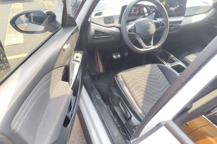 Used Volkswagen ID.3 2024 Pure & Smart Edition Interior 3