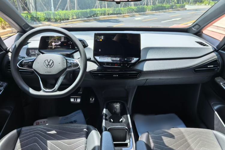 Used Volkswagen ID.3 2024 Pure & Smart Edition Interior 3