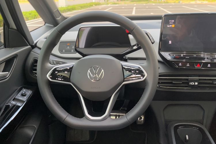 Used Volkswagen ID.3 2024 Outstanding Edition Interior 3