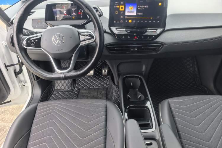 Used Volkswagen ID.3 2024 Pure & Smart Edition Interior 3
