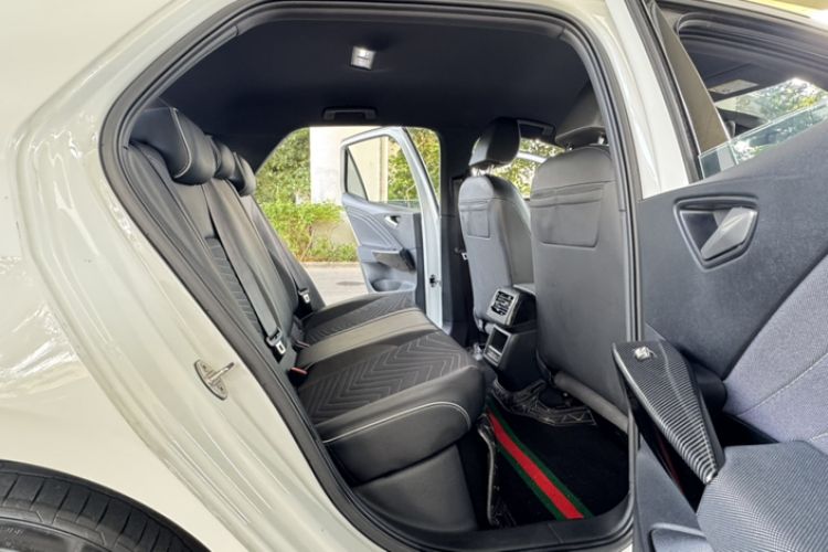 Used Volkswagen ID.3 2024 Pure & Smart Edition Interior 4