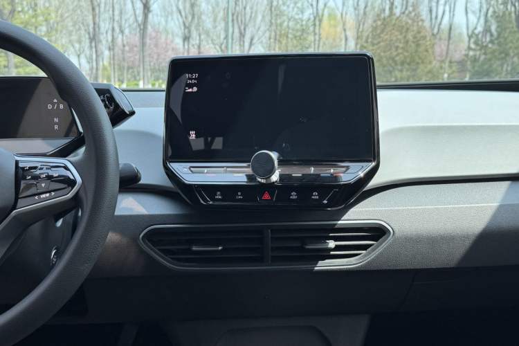 Used Volkswagen ID.3 2024 Pure & Smart Edition Interior 6