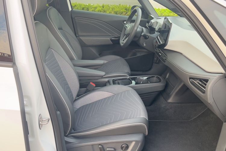 Used Volkswagen ID.3 2024 Outstanding Edition Interior 9