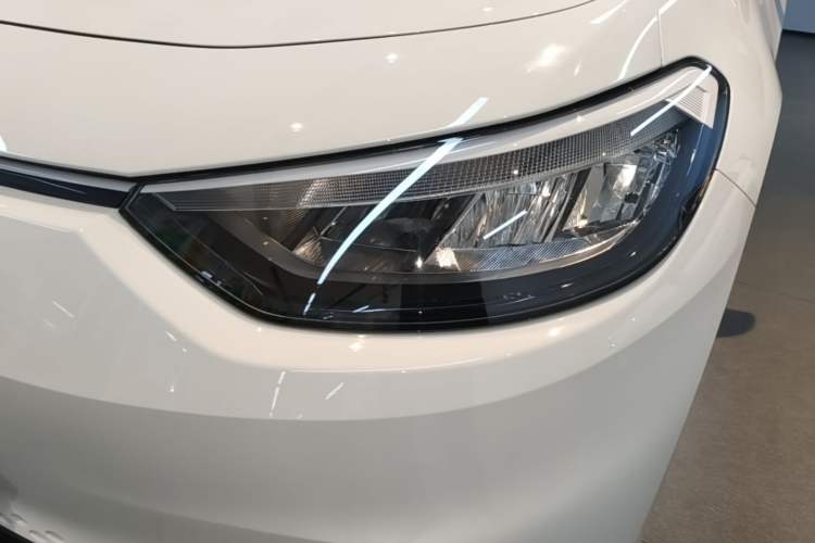 Used Volkswagen ID.3 2024 Outstanding Edition Left Front Headlight