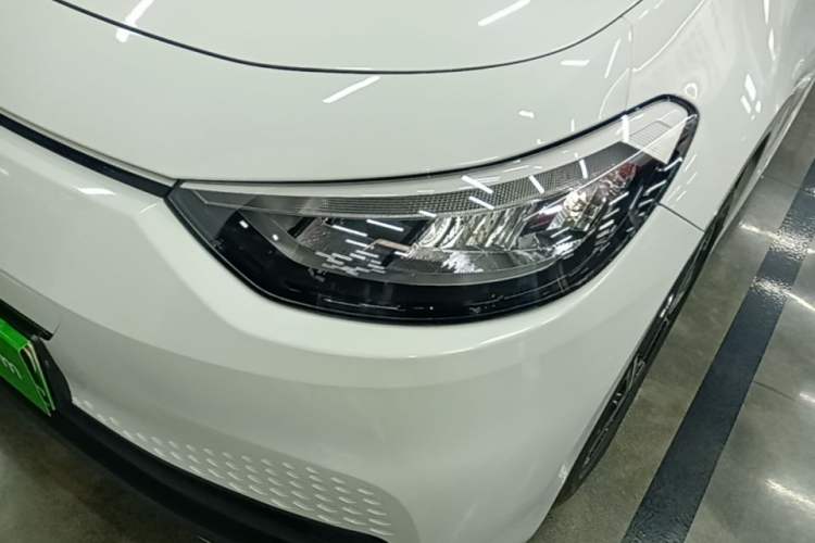 Used Volkswagen ID.3 2024 Outstanding Edition Left Front Headlight