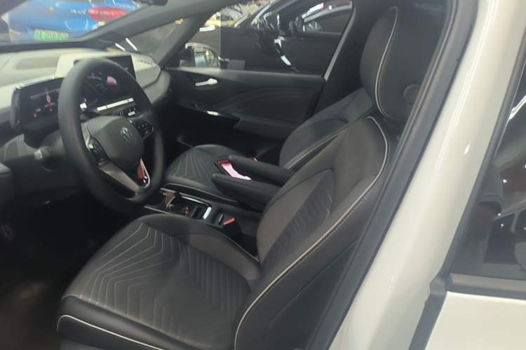 Used Volkswagen ID.3 2024 Pure & Smart Edition Left Front Seat