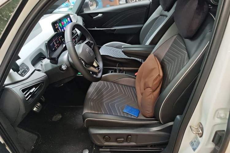 Used Volkswagen ID.3 2024 Outstanding Edition Left Front Seat