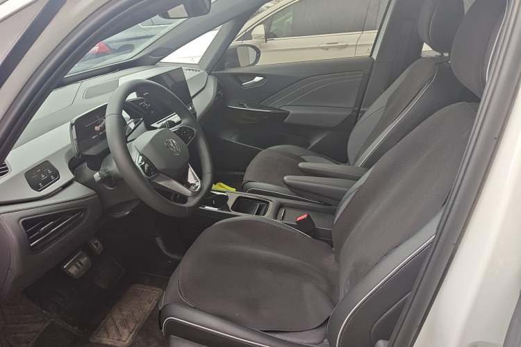 Used Volkswagen ID.3 2024 Outstanding Edition Left Front Seat