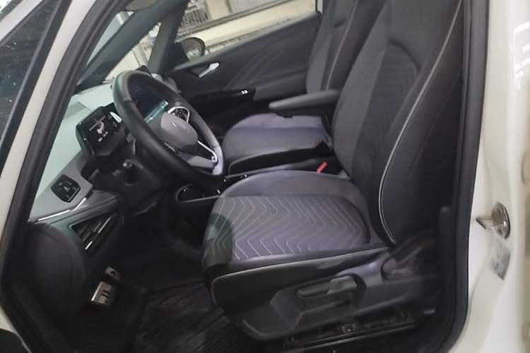 Used Volkswagen ID.3 2024 Pure & Smart Edition Left Front Seat