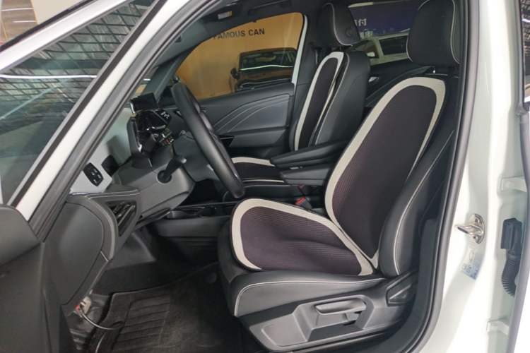 Used Volkswagen ID.3 2024 Pure & Smart Edition Left Front Seat