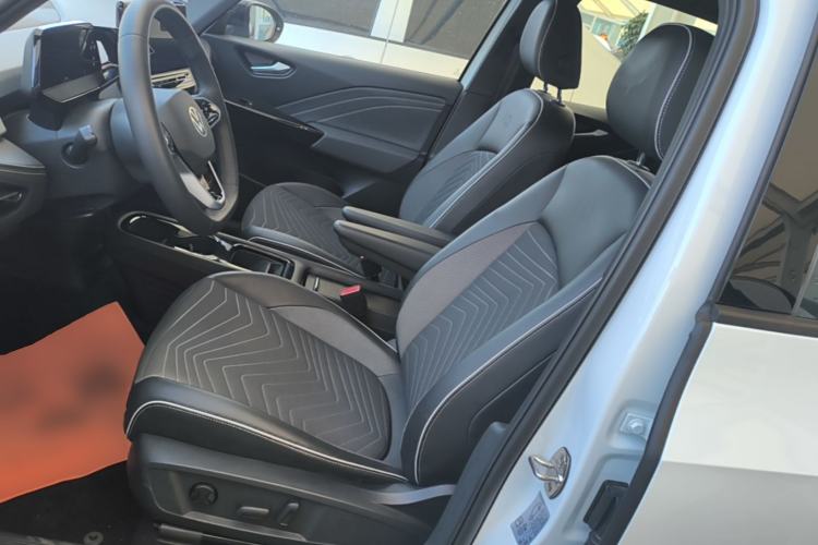 Used Volkswagen ID.3 2024 Outstanding Edition Left Front Seat