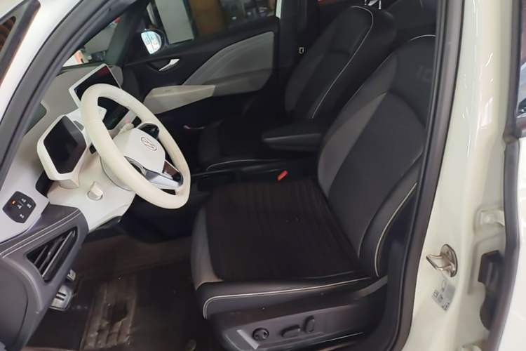 Used Volkswagen ID.3 2024 Outstanding Edition Left Front Seat